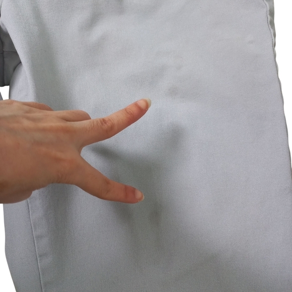 Dockers Men's Light Gray Pants Size W32-L34 US - Picture 14 of 16